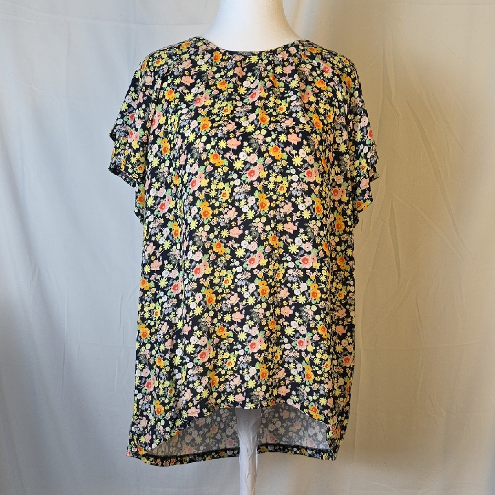 LOFT Black Multicolor Floral Blouse Short Sleeve Relaxed Fit